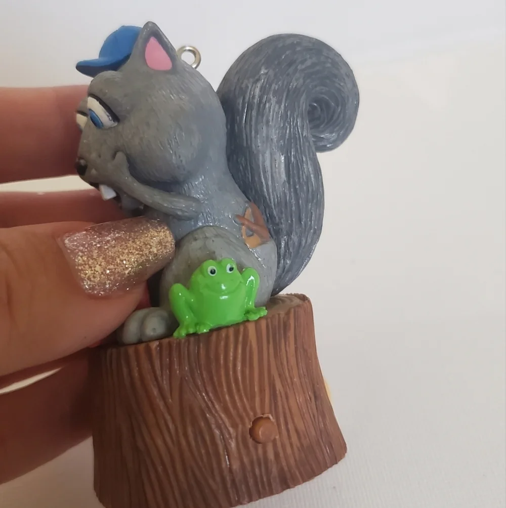 2013 Hallmark Squirrel Ornament